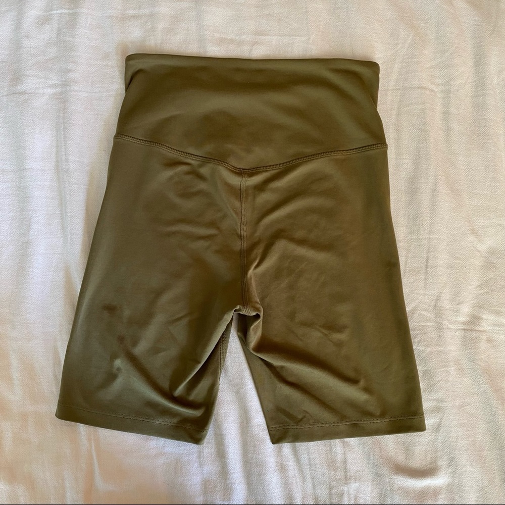 Girlfriend Collective FLOAT Ultralight Bike Shorts - Fern - Size M